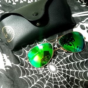 ☠️AUTHENTIC RAY-BAN AVIATORS☠️